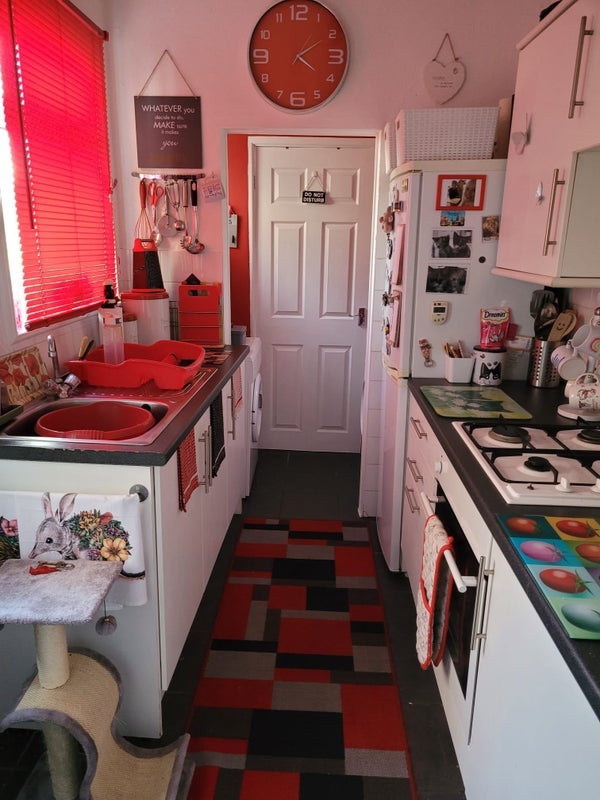 Room Newcombe Road in Coventry