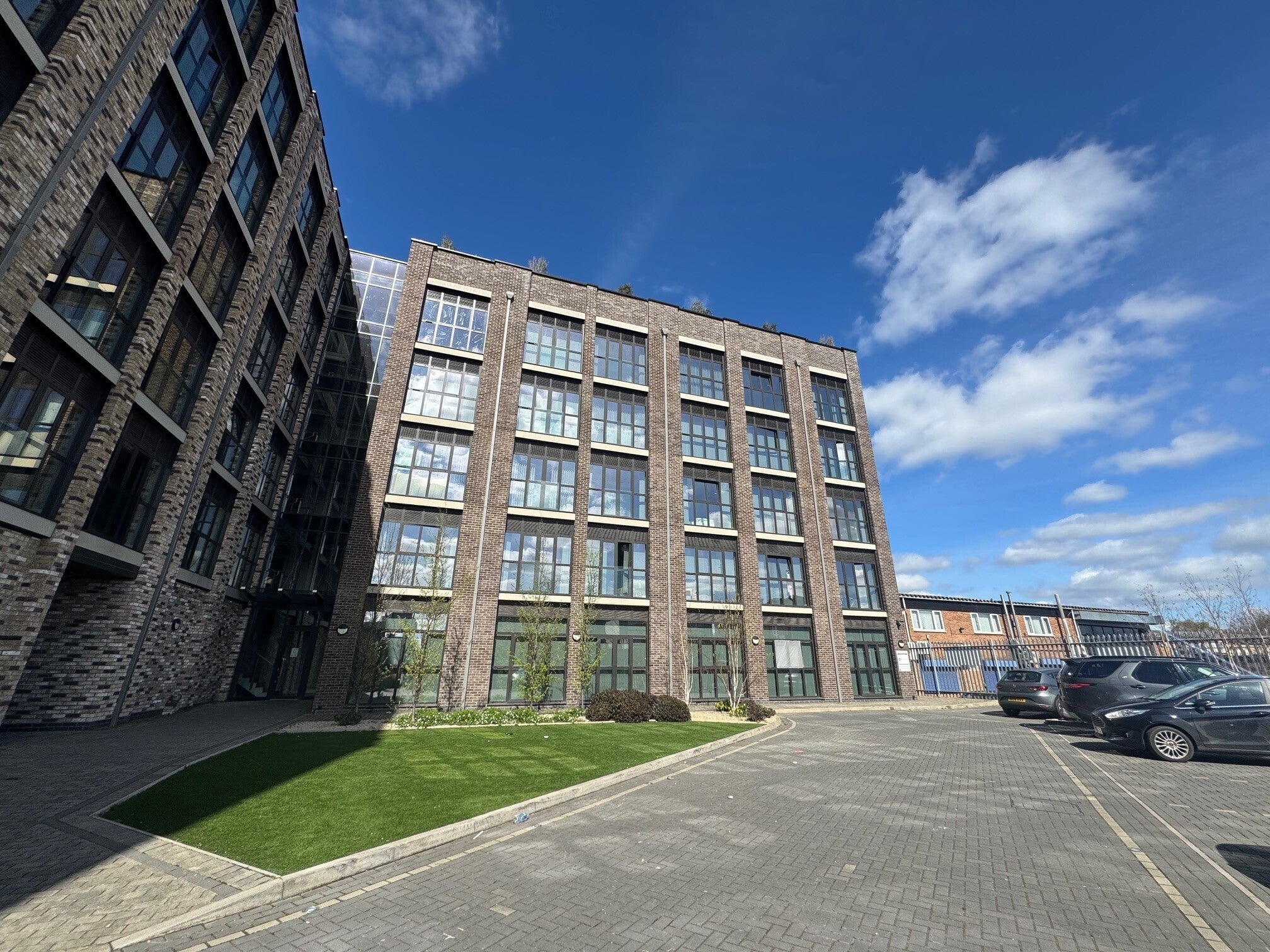 Flat Bowmars Lane in Leicester