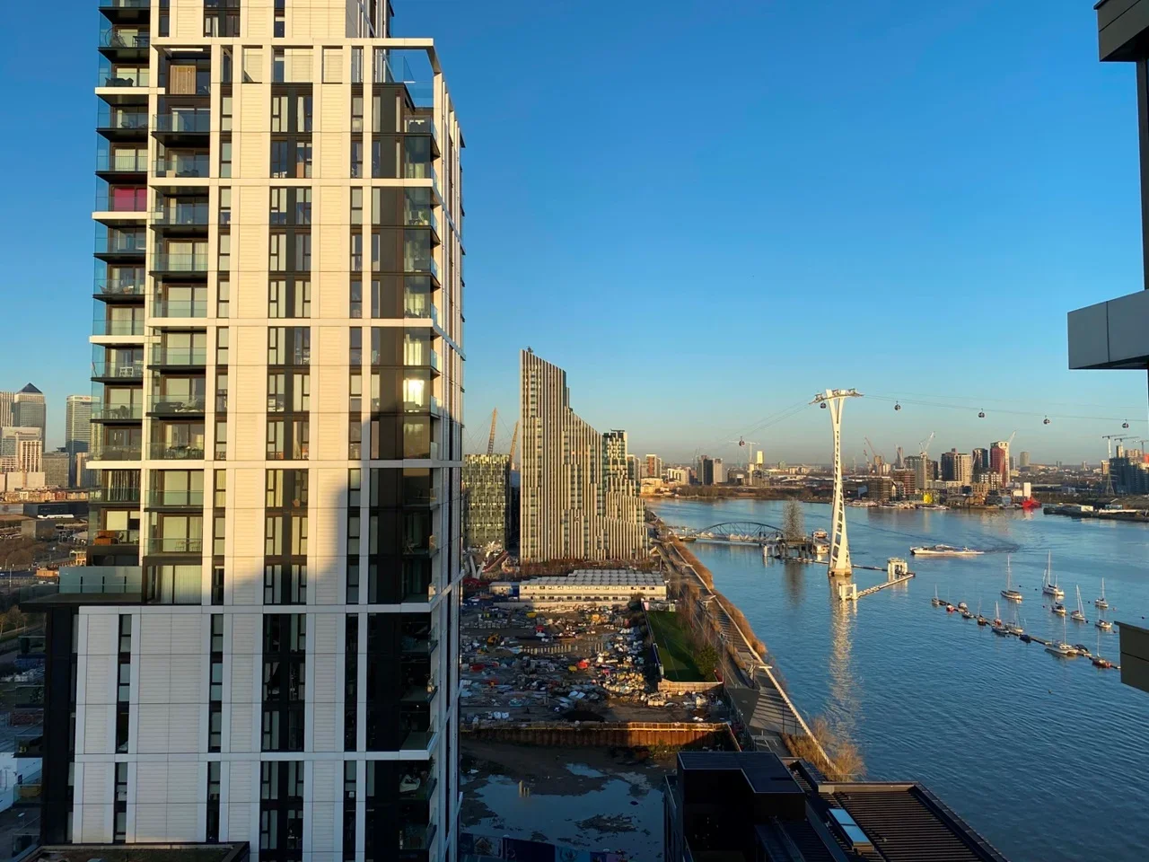 Flat Pilot Walk in Greater London