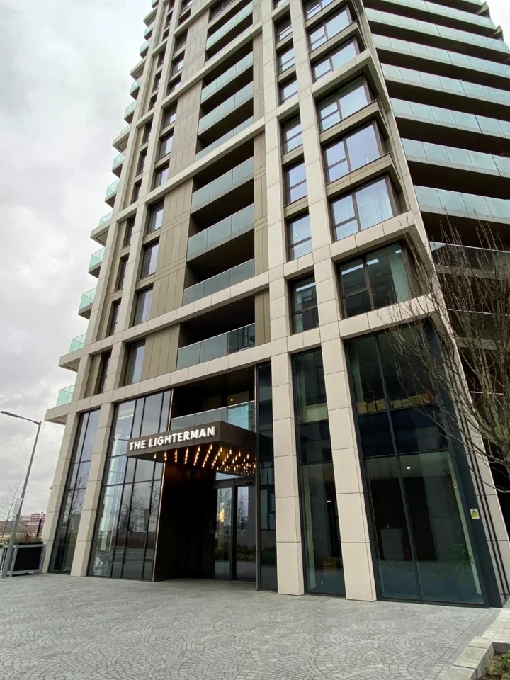 Flat Pilot Walk in Greater London