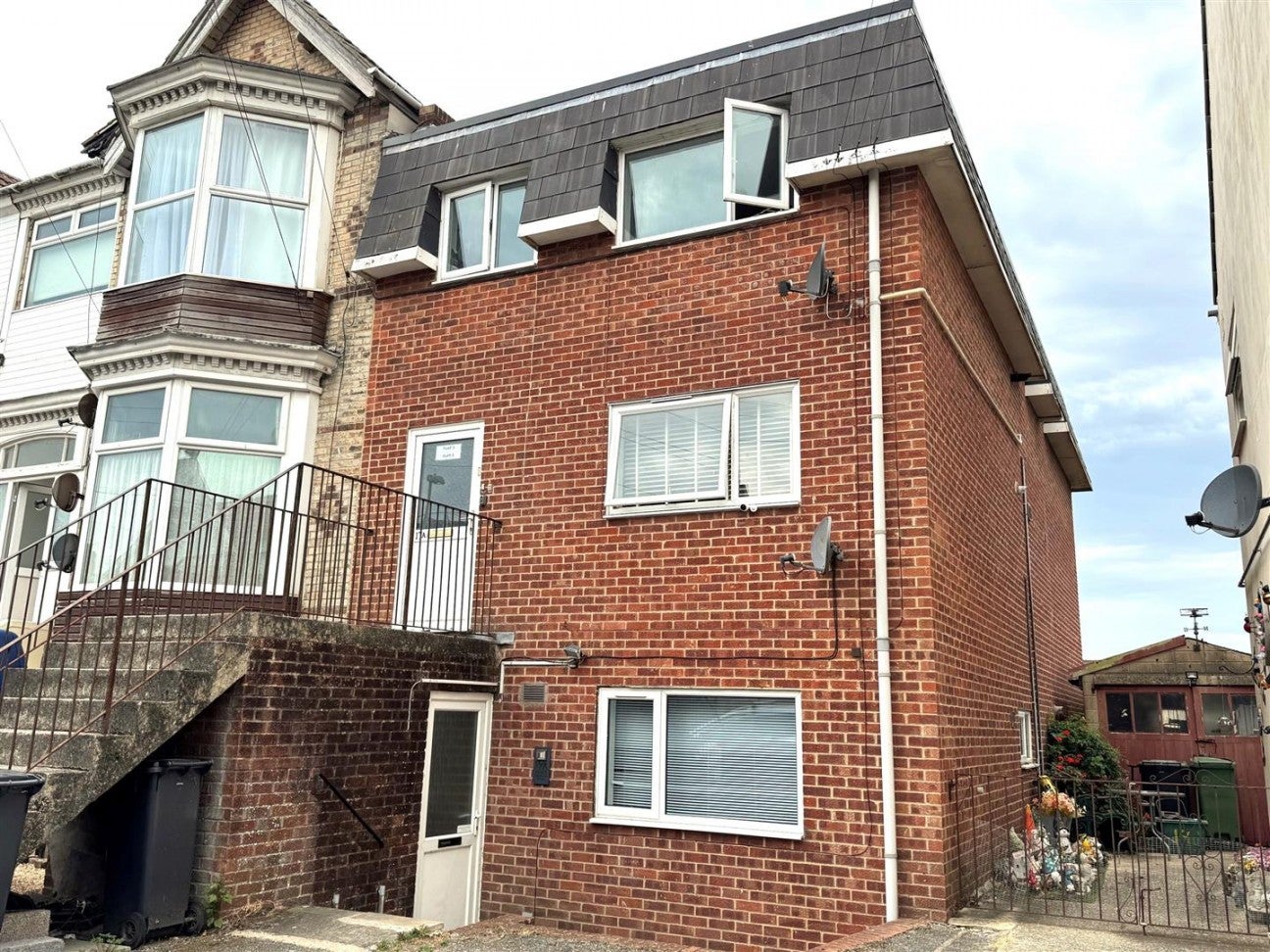 Flat Southview Road in Weymouth