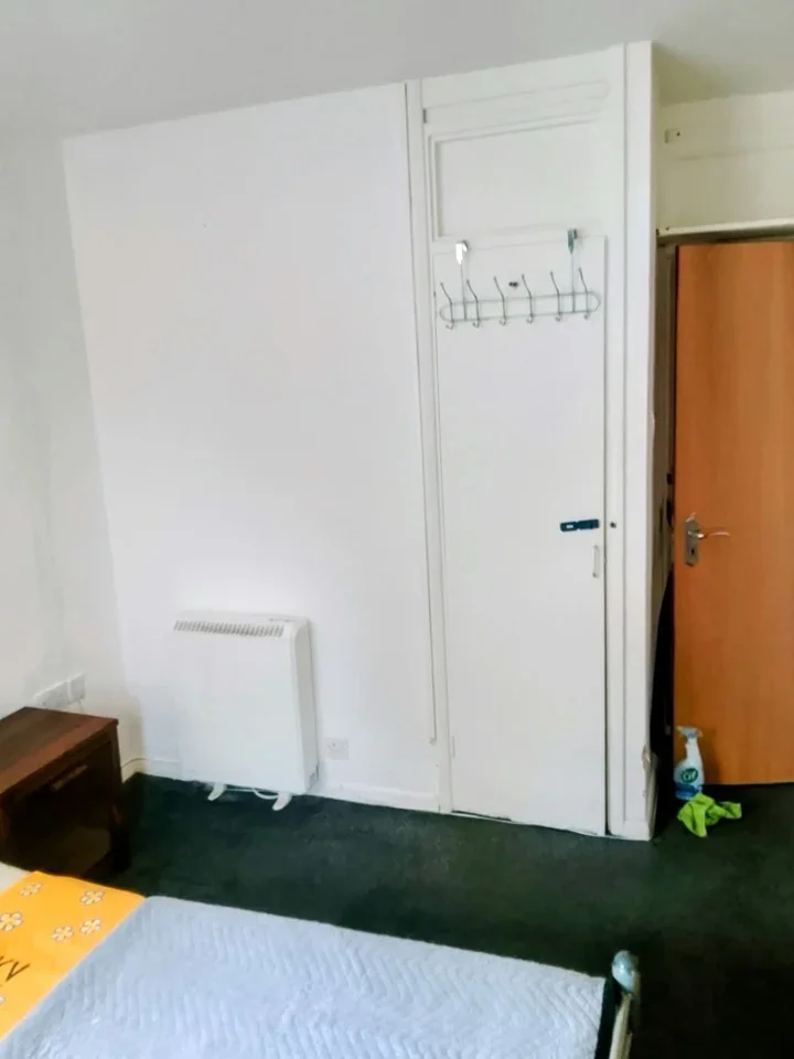 Room West End Lane in Greater London