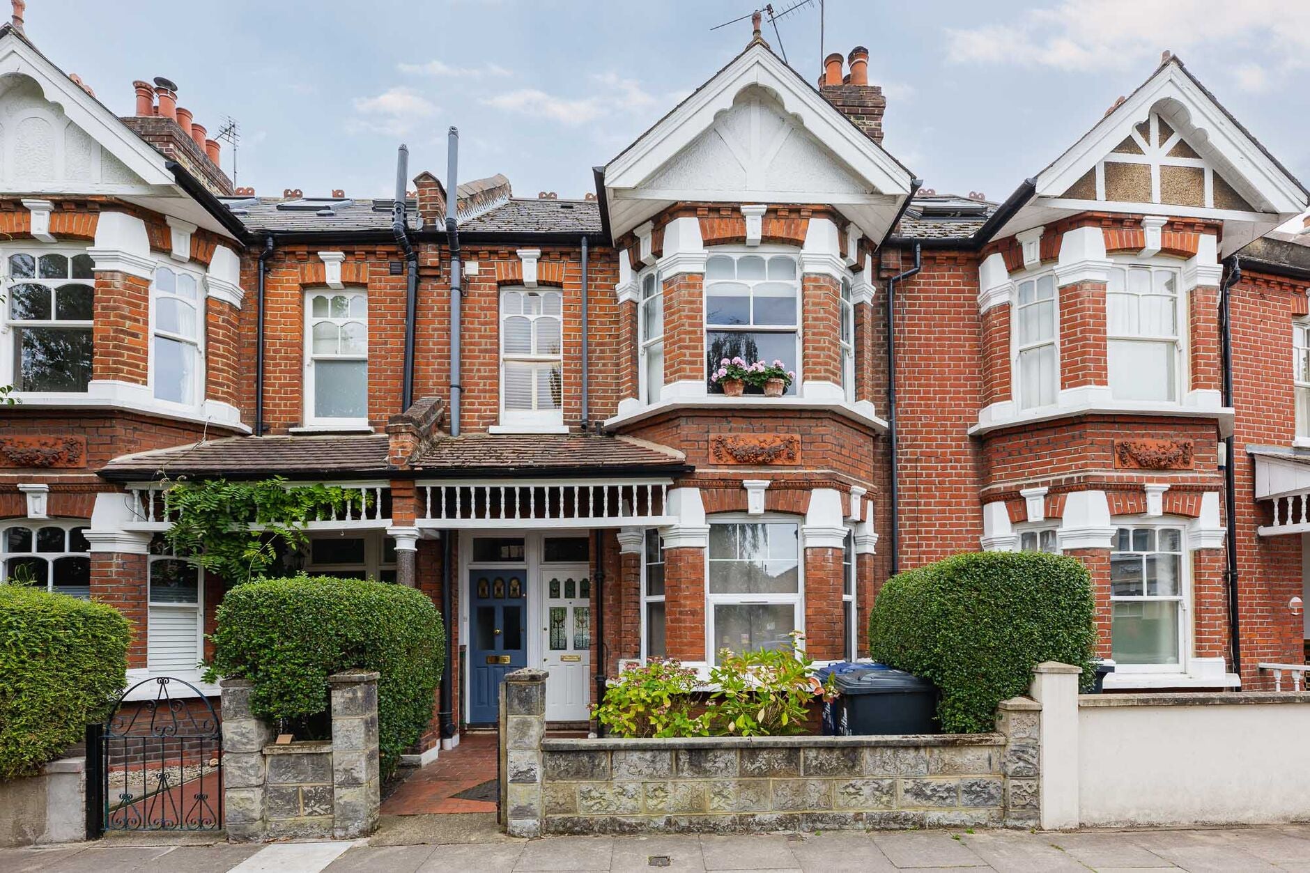 Flat Valetta Road in Greater London