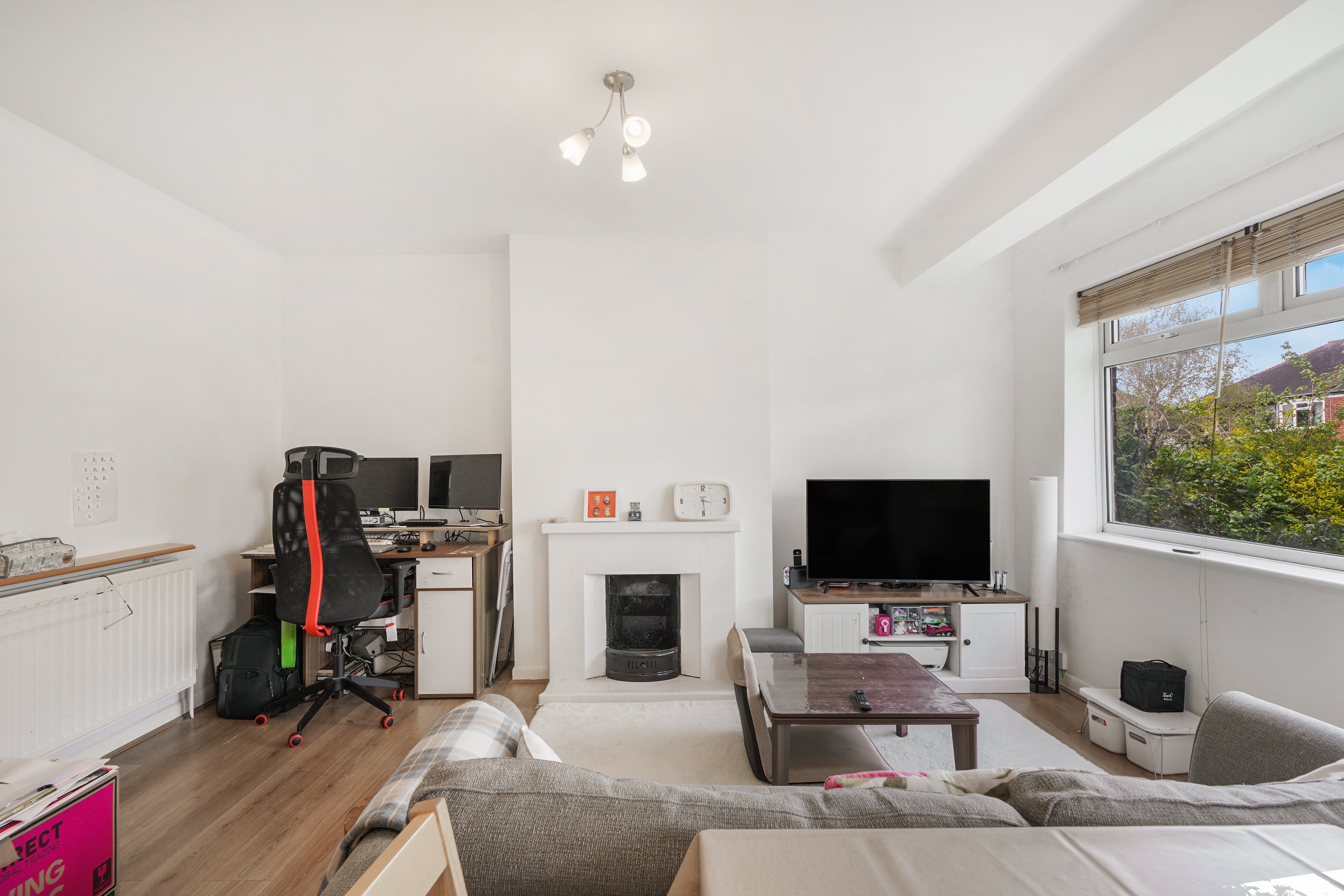 Flat Cavendish Avenue in Greater London