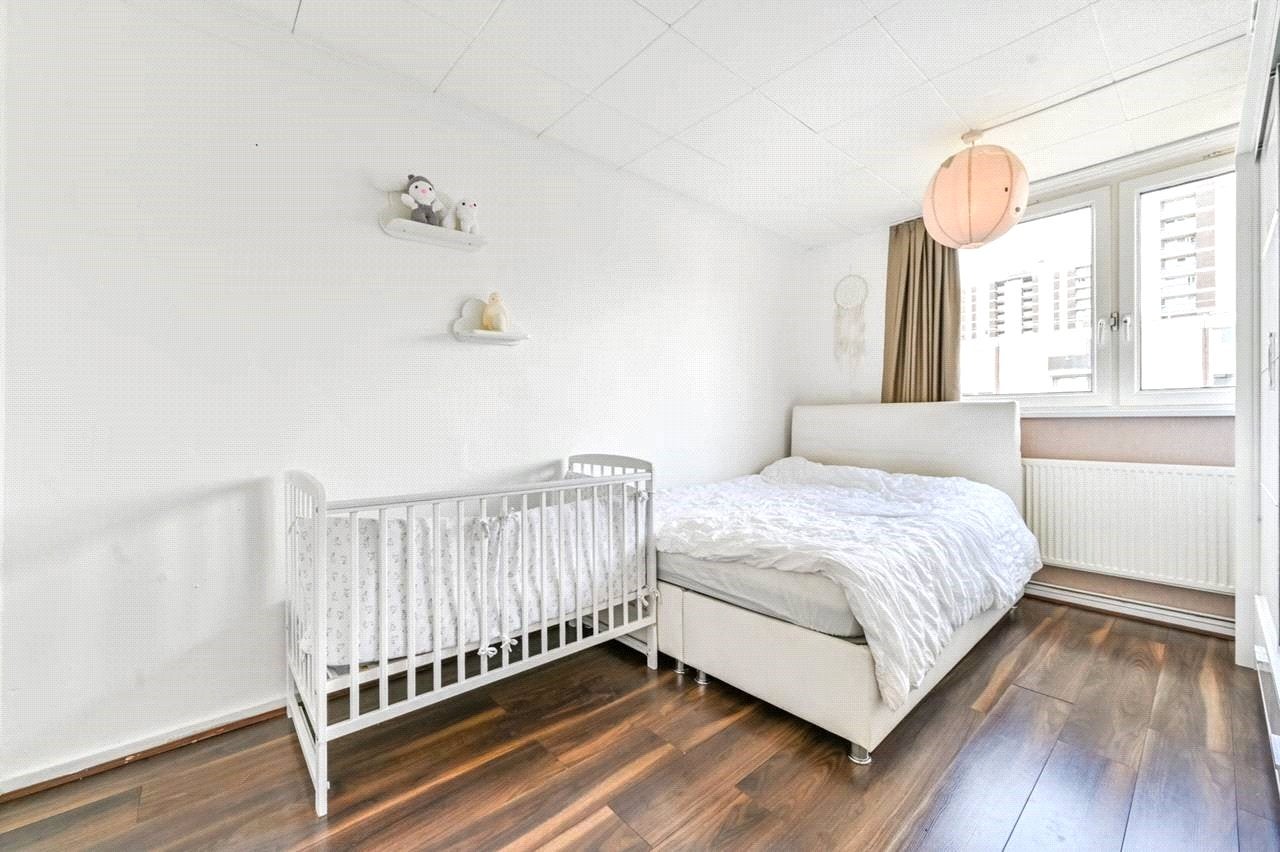 Flat Hertford Road in Greater London