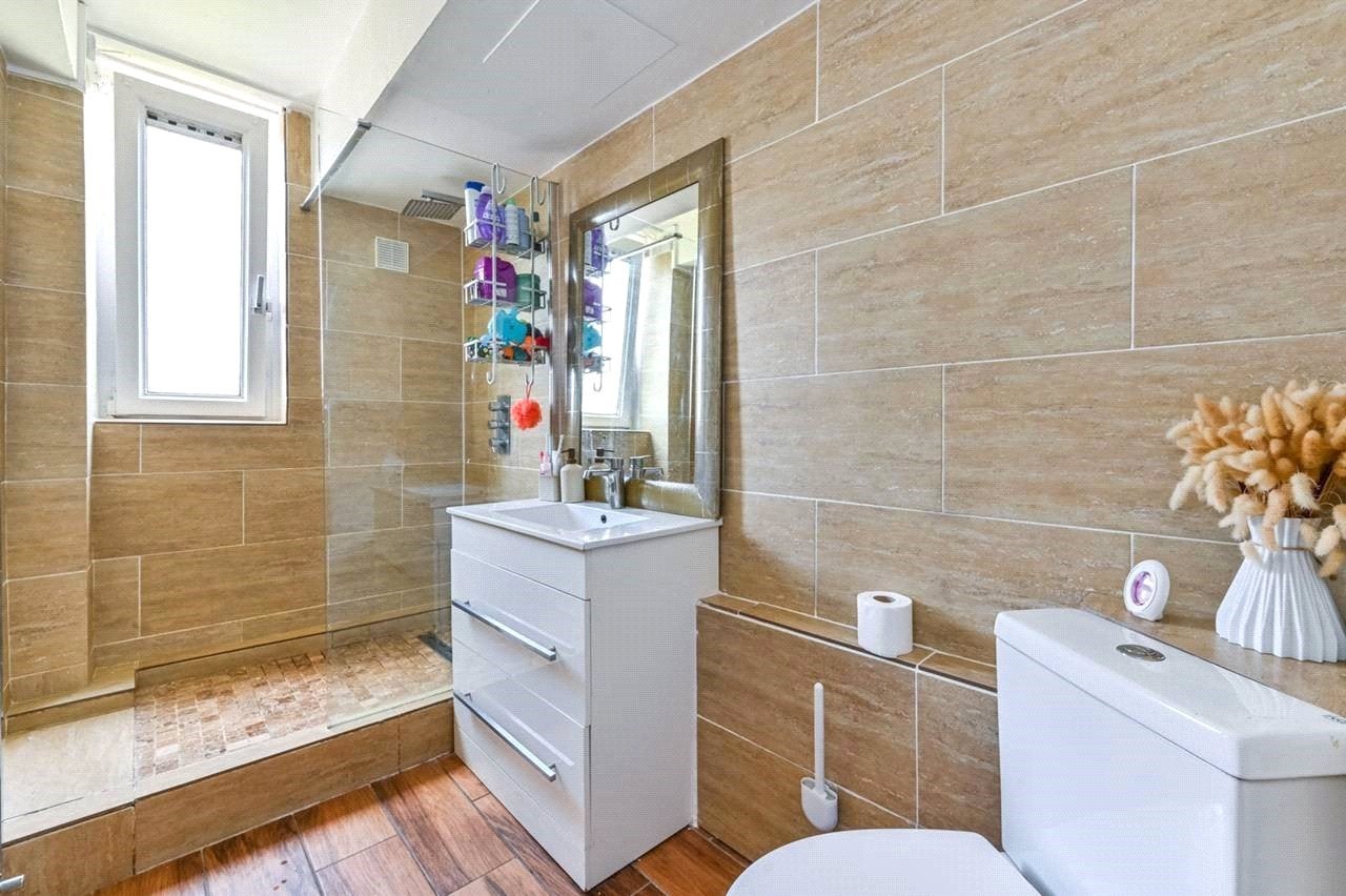 Flat Hertford Road in Greater London