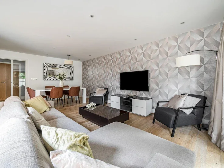 Flat Alexandra Road in Greater London