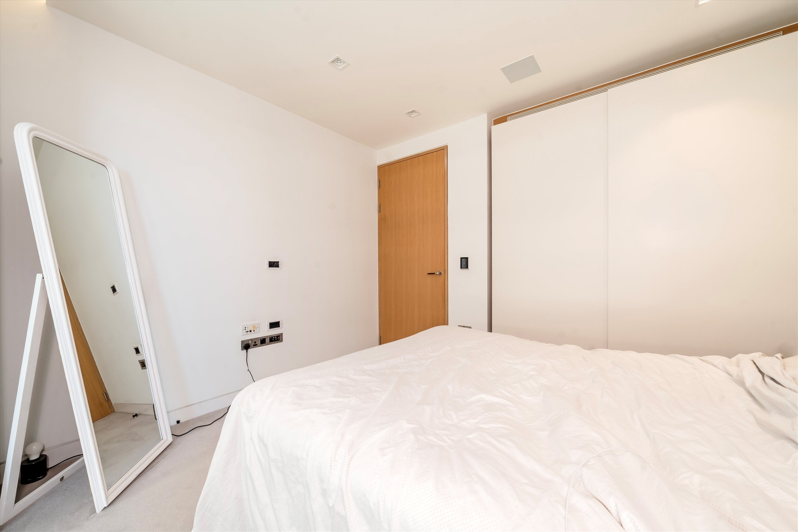 Flat Duchess Walk in Greater London