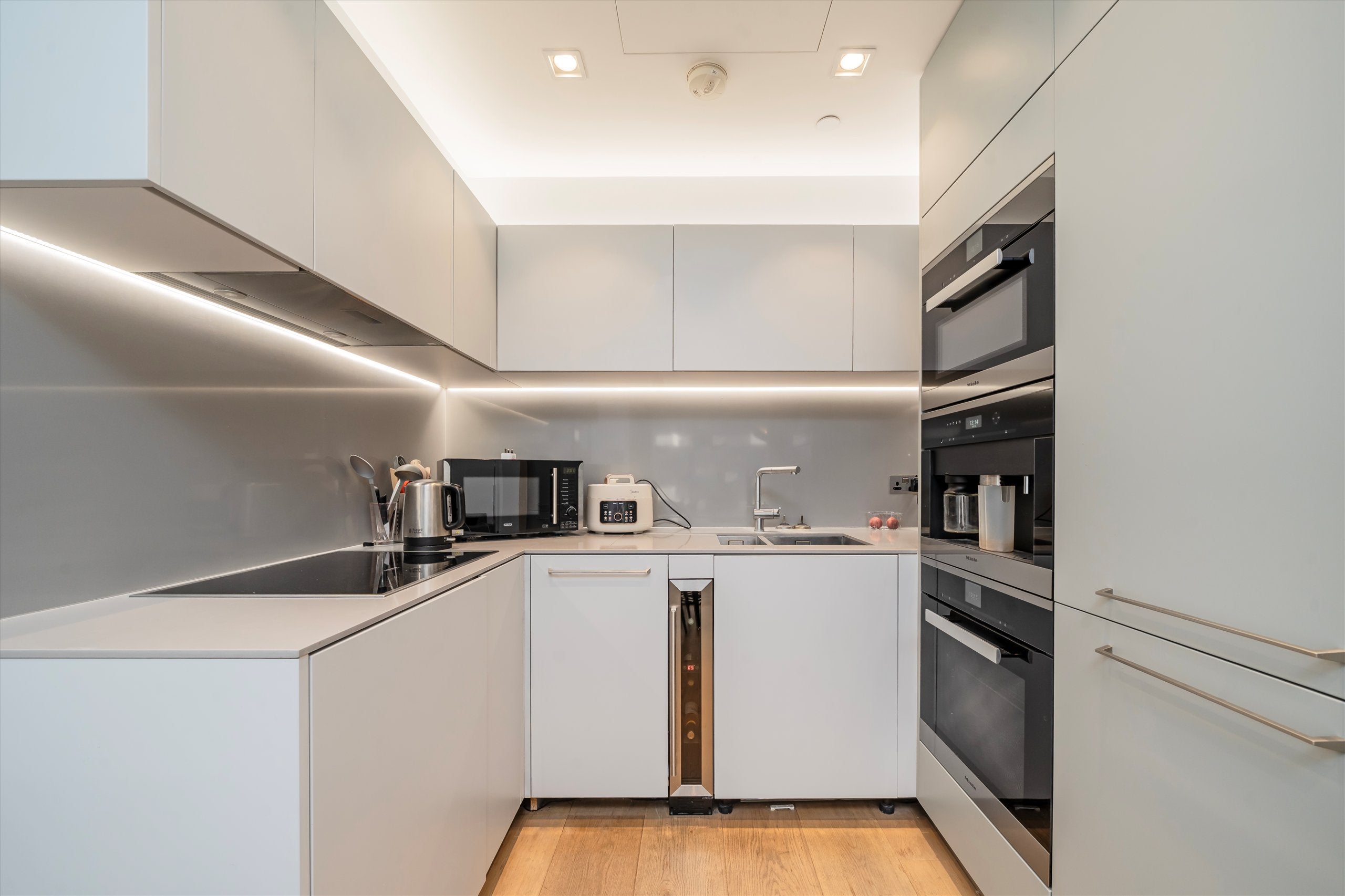 Flat Duchess Walk in Greater London