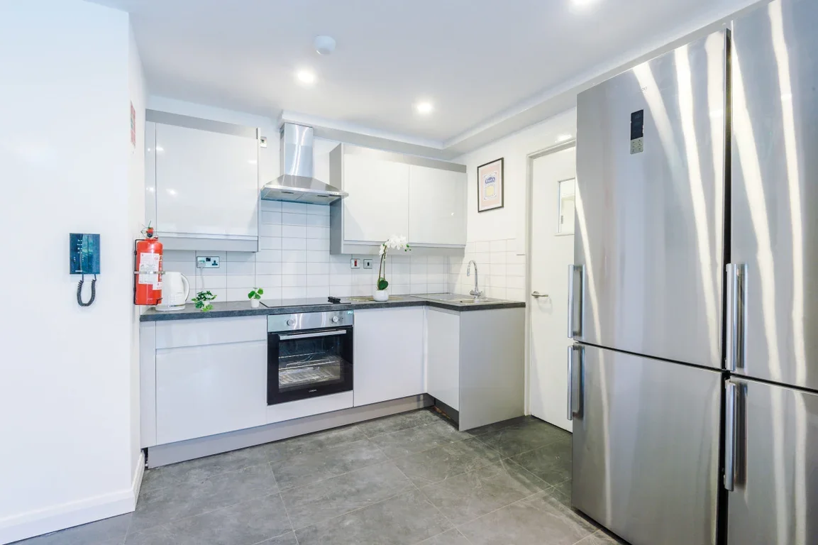 Flat Eskdale Terrace in Newcastle upon Tyne
