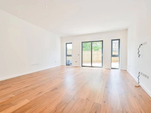 House Gunnersbury Mews in Greater London