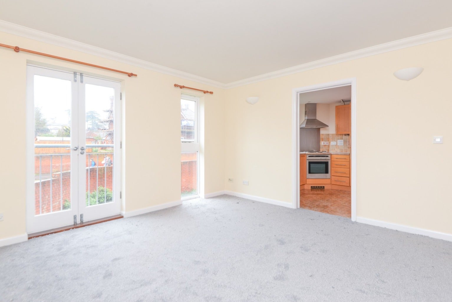 Flat Holland Road in Maidstone