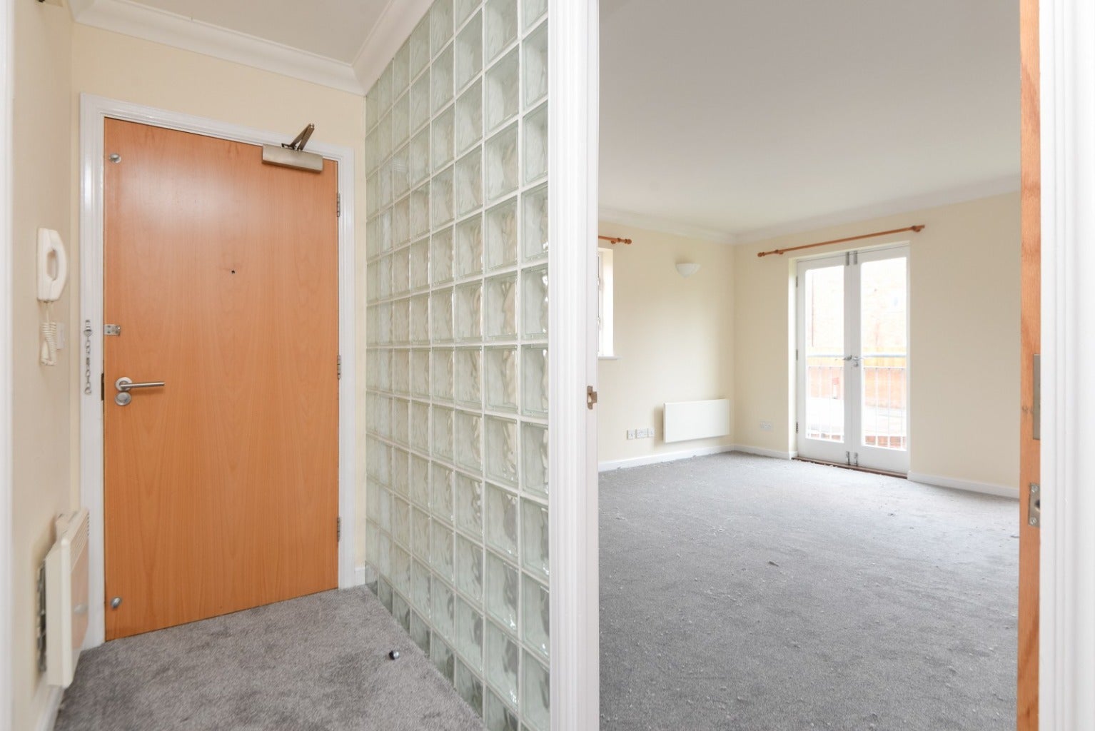 Flat Holland Road in Maidstone