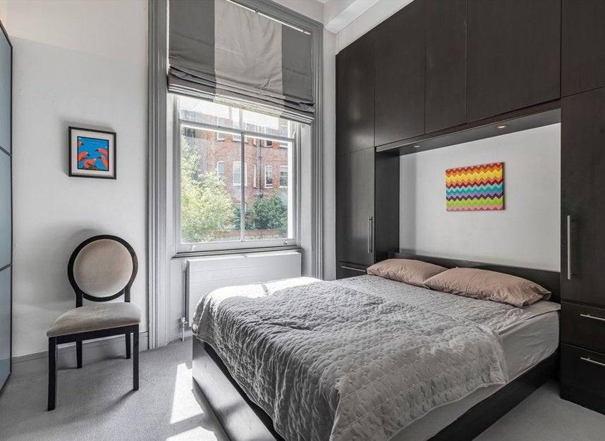 Flat Nevern Square in Greater London