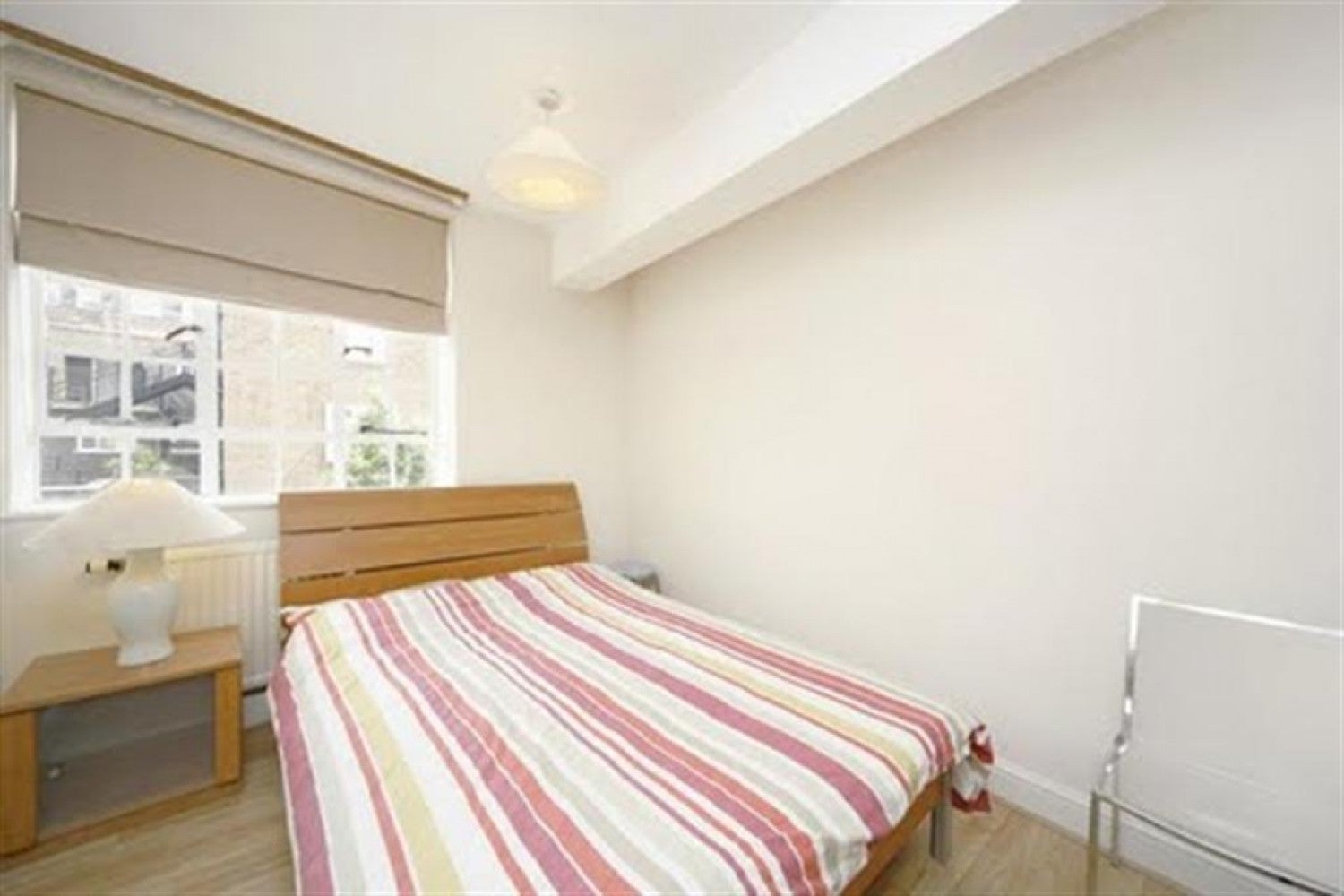 Flat Sloane Avenue in Greater London