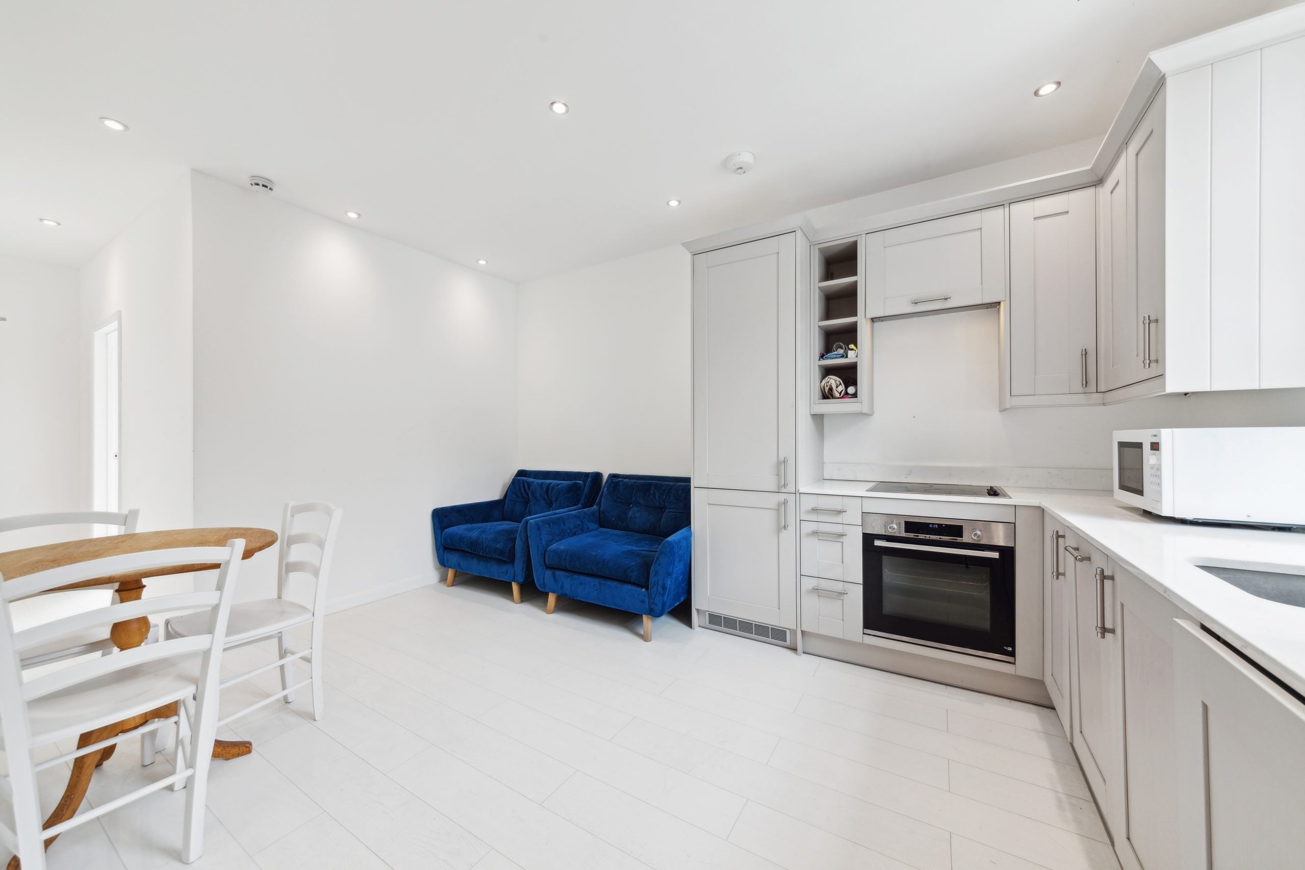 Flat Bayham Street in Greater London