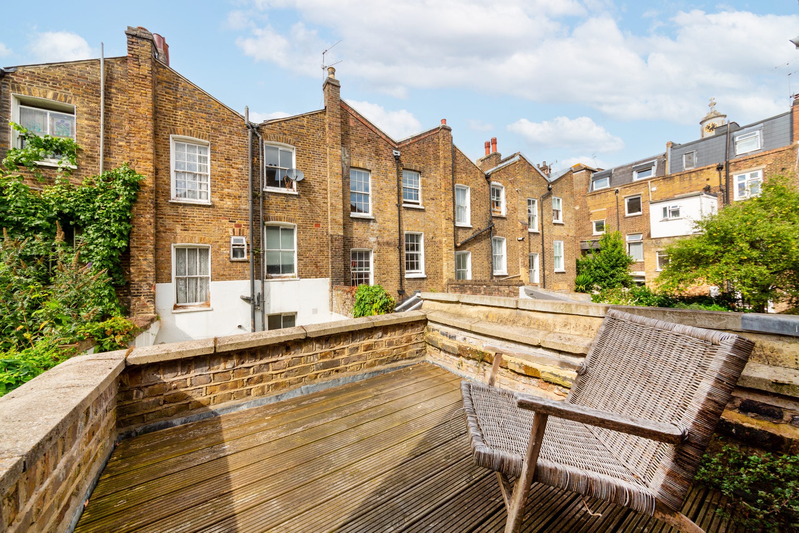 Flat Bayham Street in Greater London