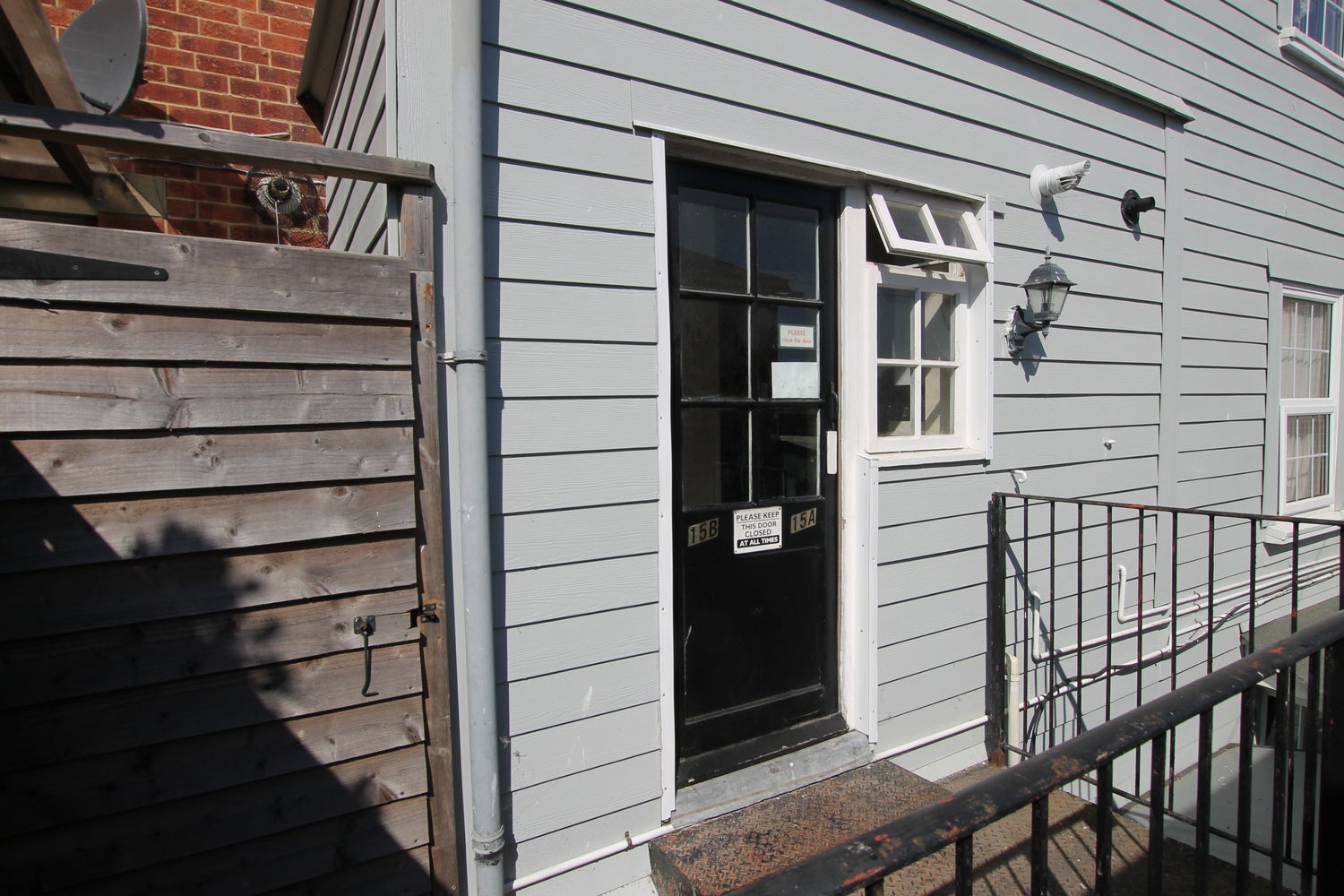 Flat Holyrood Street in Newport