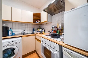 Flat Kidbrooke Park Road in Greater London