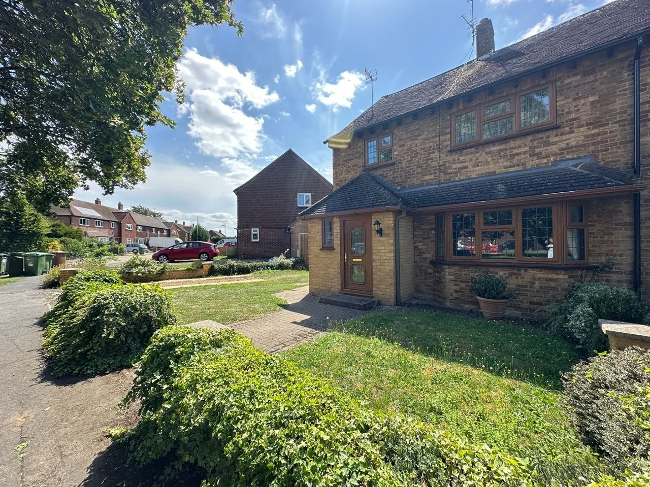 House Yew Tree Drive in Guildford