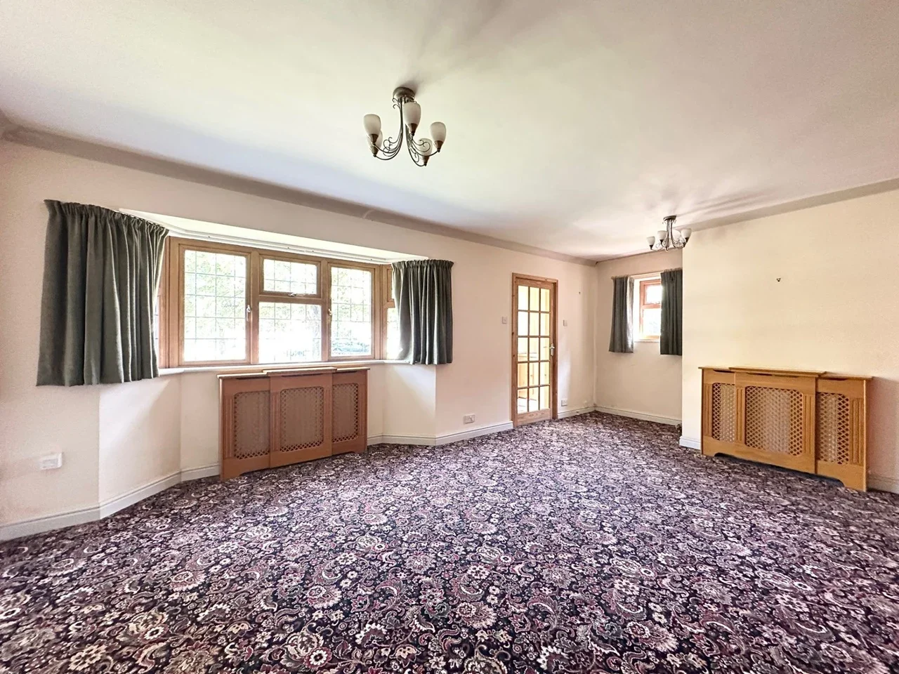 House Yew Tree Drive in Guildford