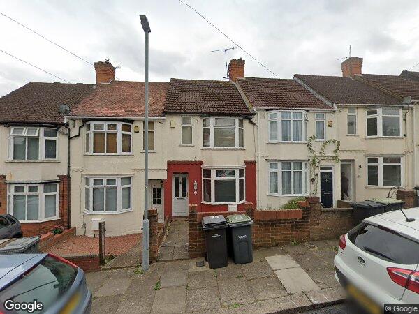 House Preston Gardens in Luton