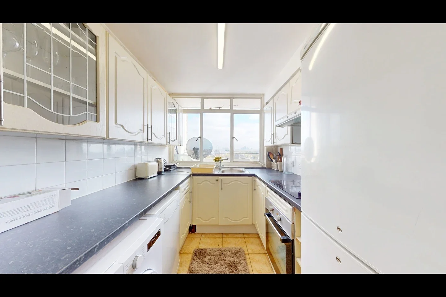 Flat Notting Hill Gate in Greater London