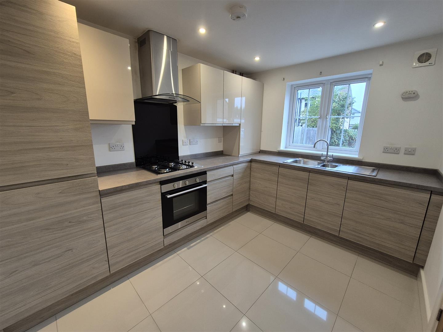 House Gold Hill Court in Oadby and Wigston