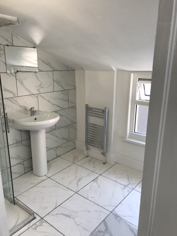 Room Brook Road in Greater London