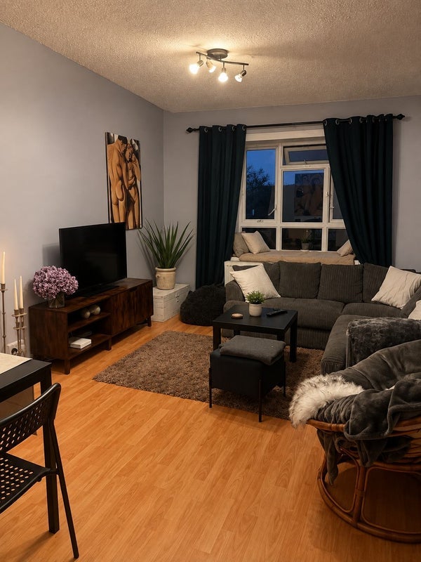 Room Smallwood Road in Greater London