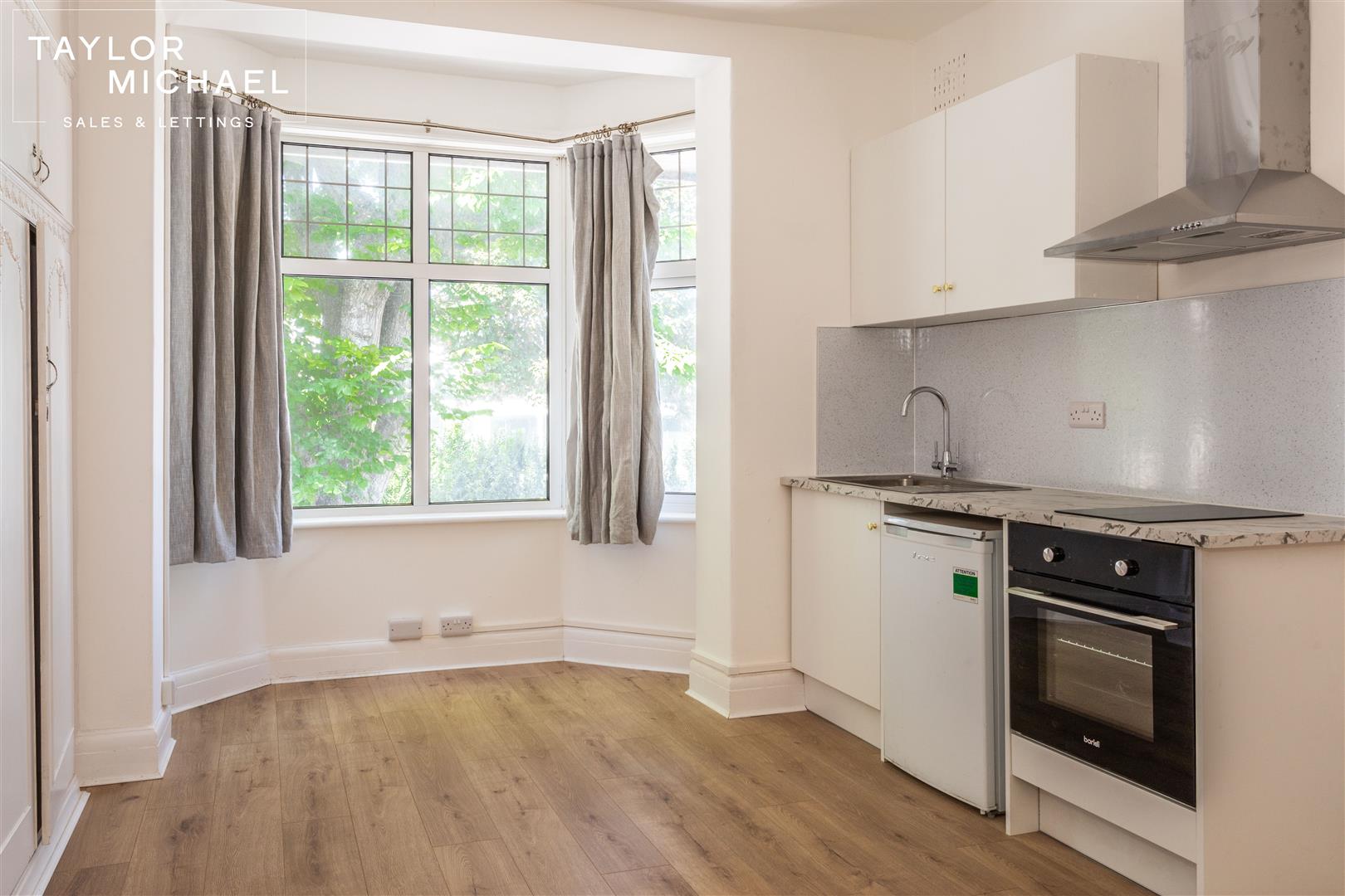 Room Holland Road in Hove