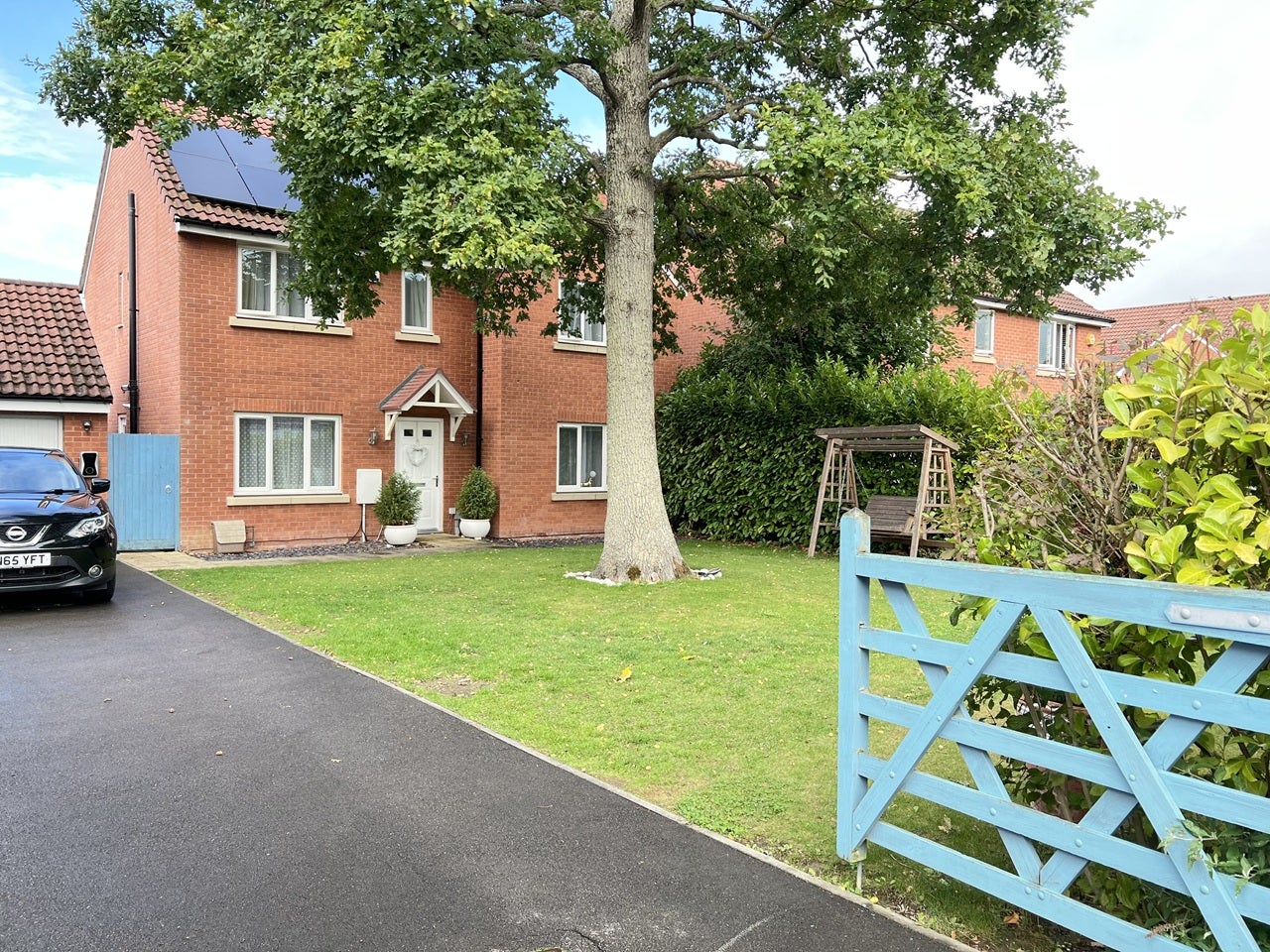 House Castle Hedingham in Trowbridge