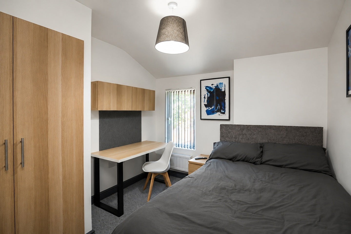 Room Gladstone Avenue in Chester