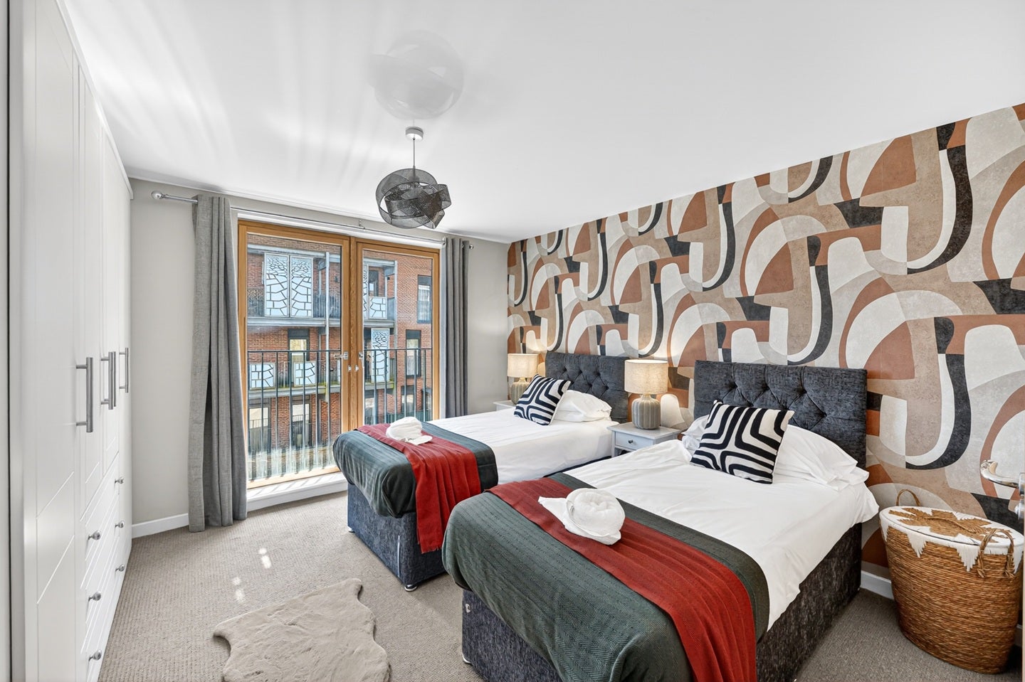 Flat Amelias Lane in Milton Keynes