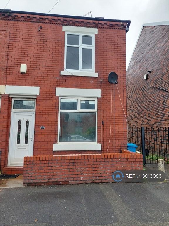 House Whitegate Lane in Chadderton