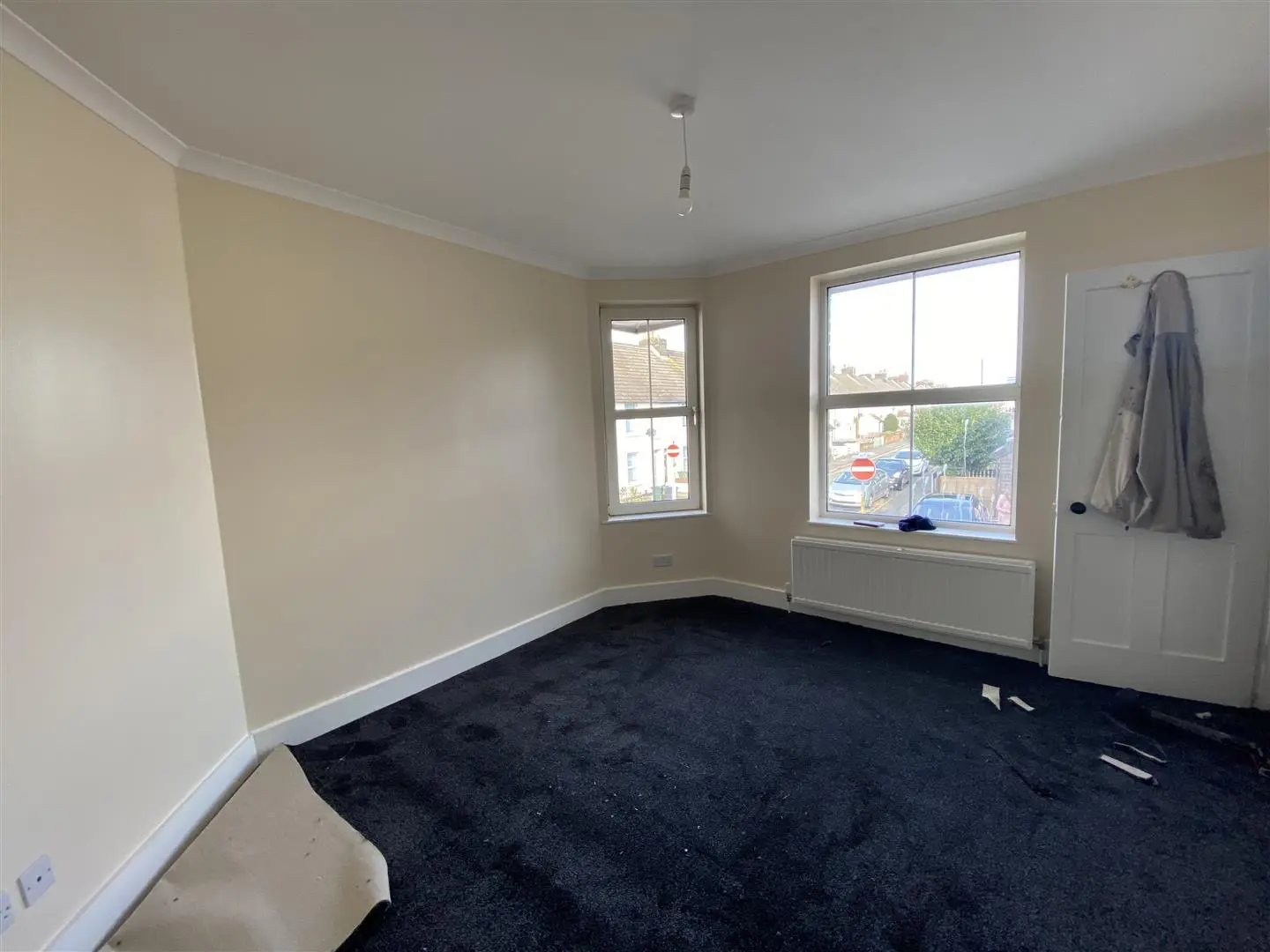 Room Whitfeld Road in Ashford