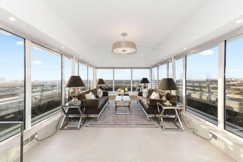 Flat Boydell Court in Greater London