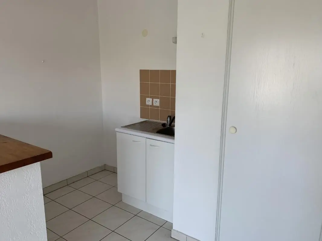 Flat Place du Général de Gaulle in Gujan-Mestras