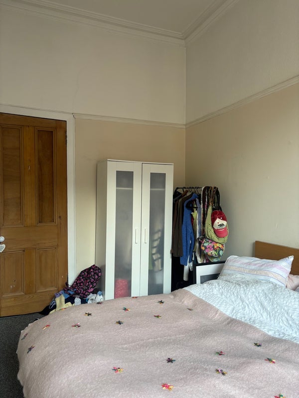 Room Renfrew Street in Glasgow