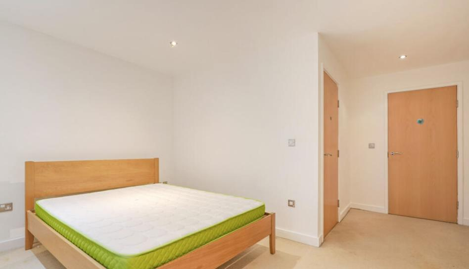 Flat Fitzwilliam Street in Sheffield