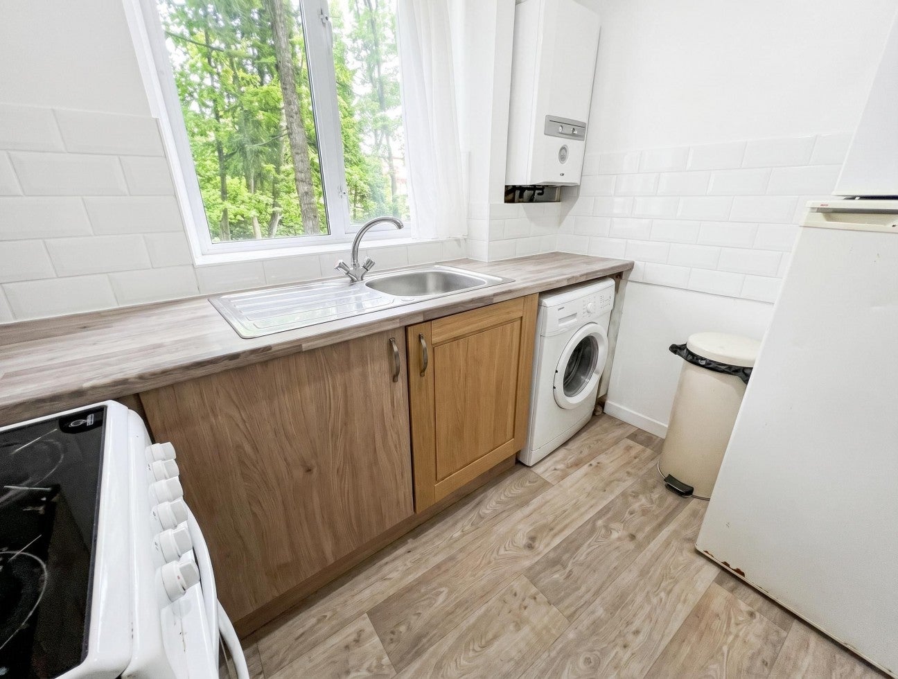 Room Lordship Lane in Greater London