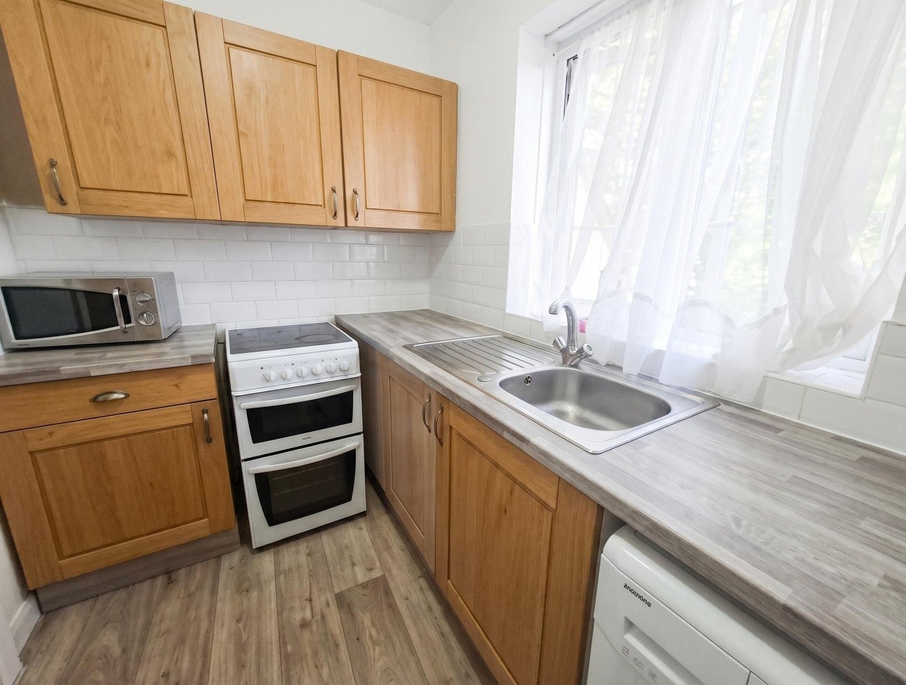 Room Lordship Lane in Greater London