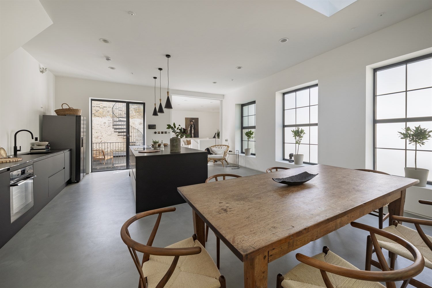 House Frithville Gardens in Greater London