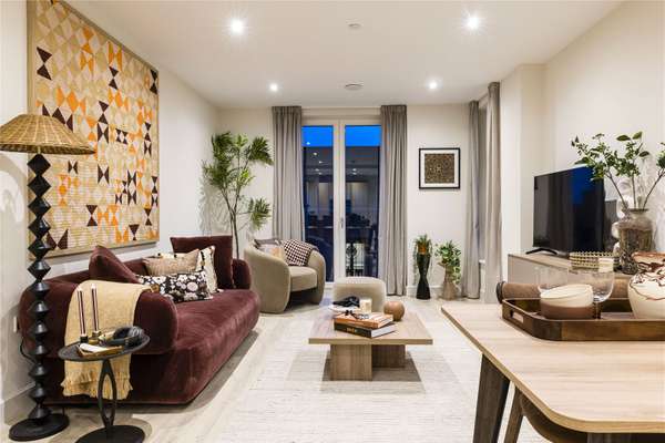 Flat Clements Road in Greater London