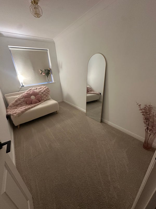 Flat Coates Quay in Chelmsford