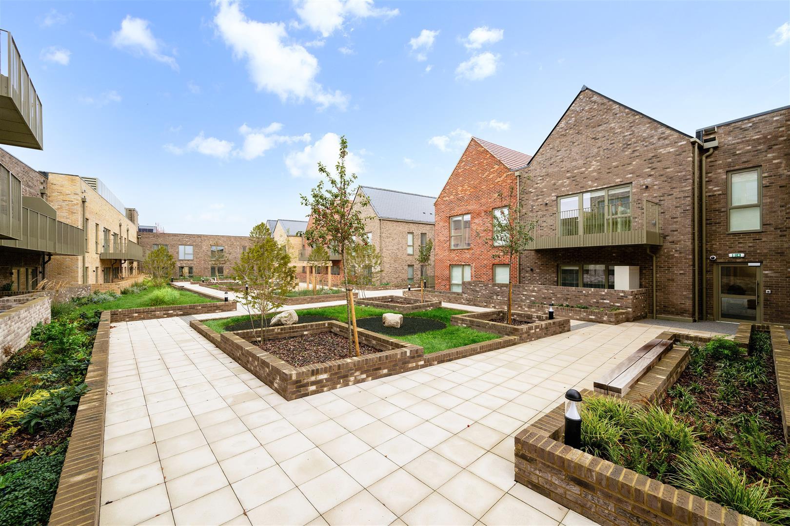 Flat Jubilee Square in Cambridge
