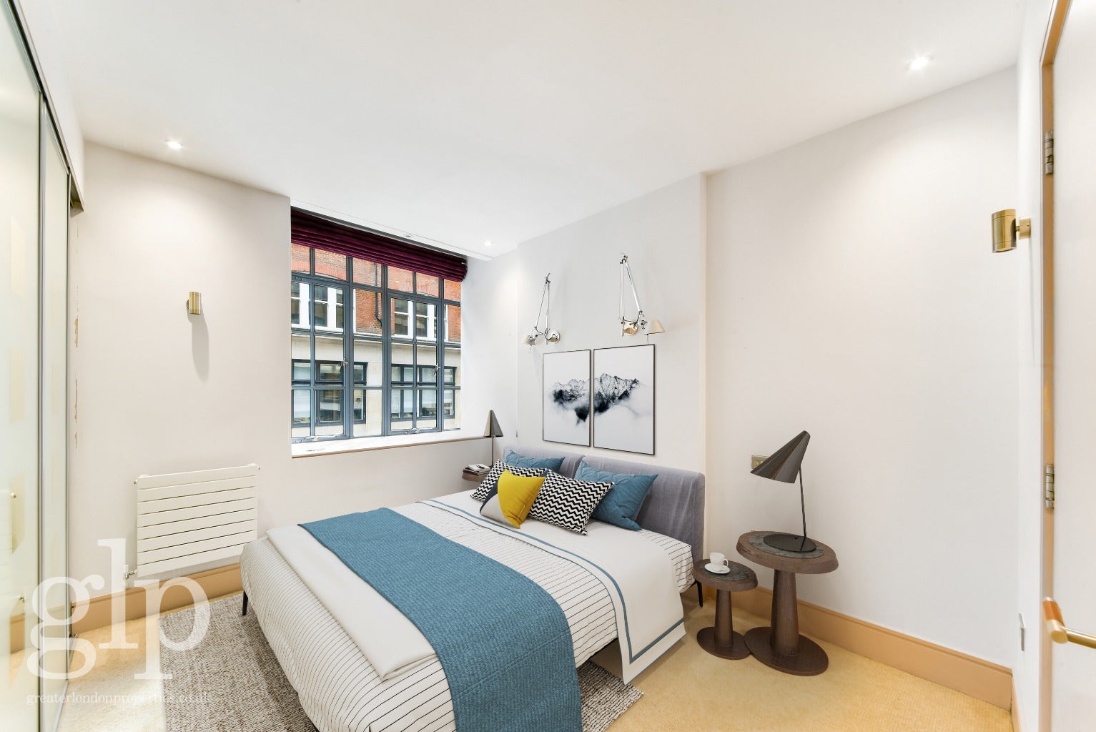 Flat Kingsway in City of Westminster