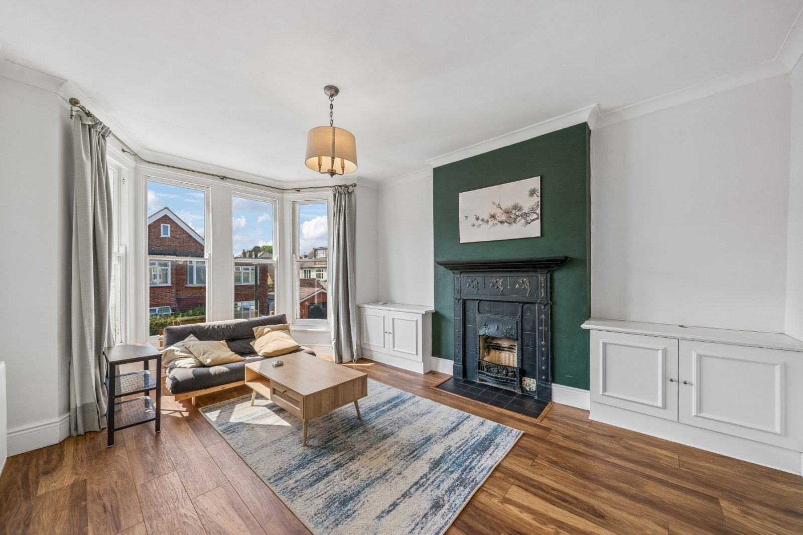 Flat Elm Road in Greater London