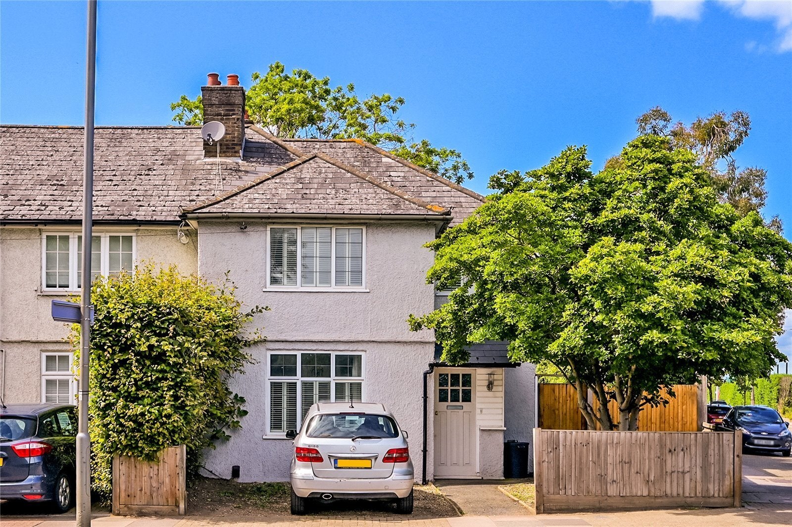 House Burntwood Lane in Greater London
