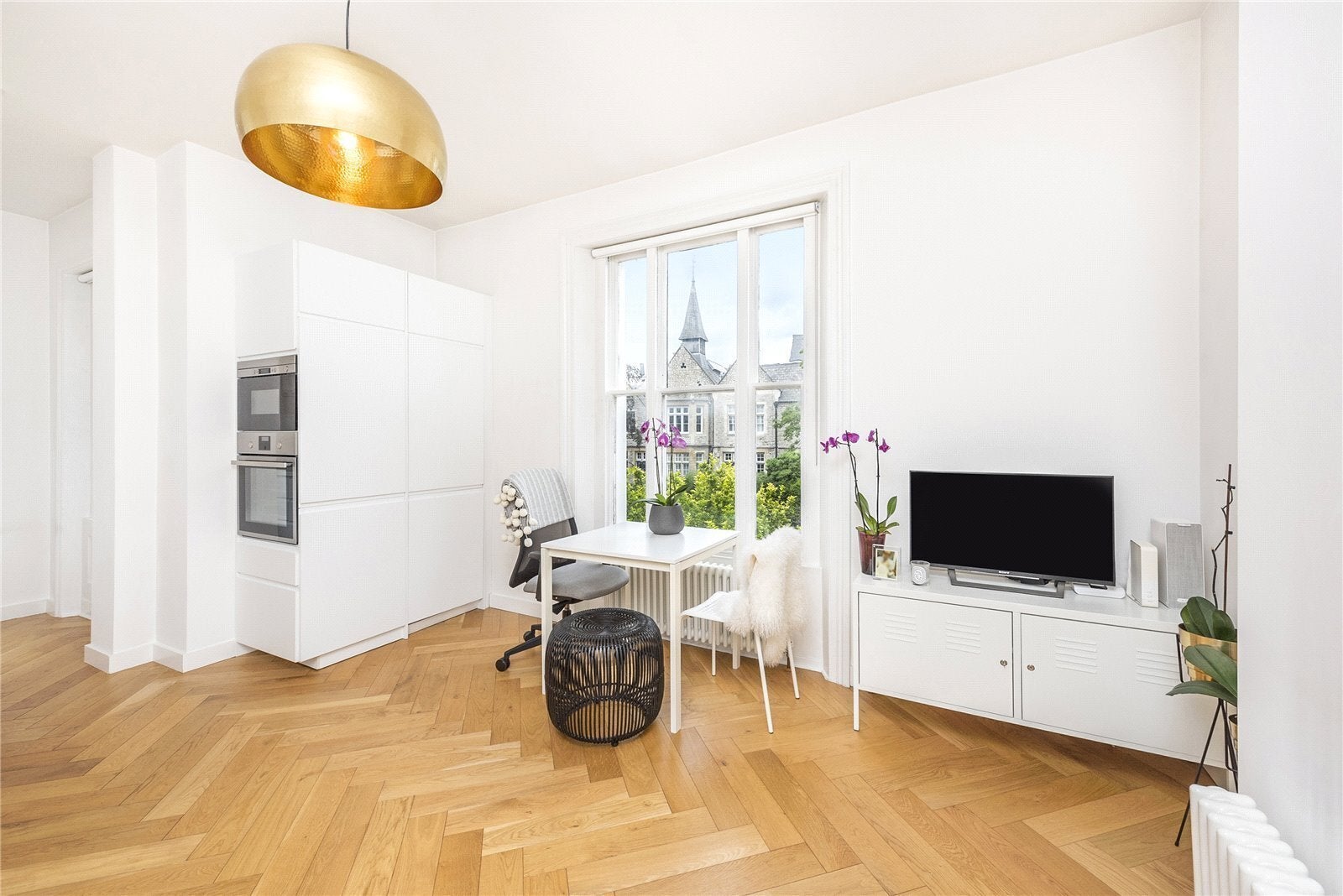 Flat Prince of Wales Road in Greater London